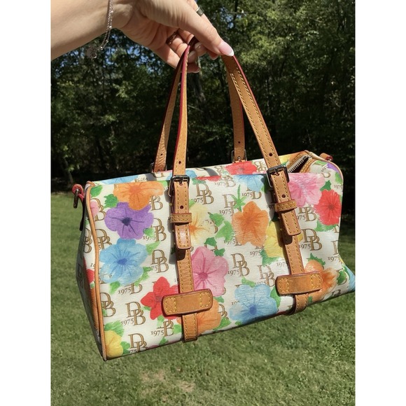 Dooney & Bourke Hibiscus Floral Barrel Bag Purse Shoulder Bag Read - Picture 2 of 12